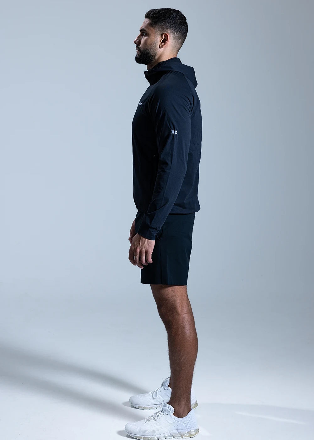 PERFORMANCE JACKET