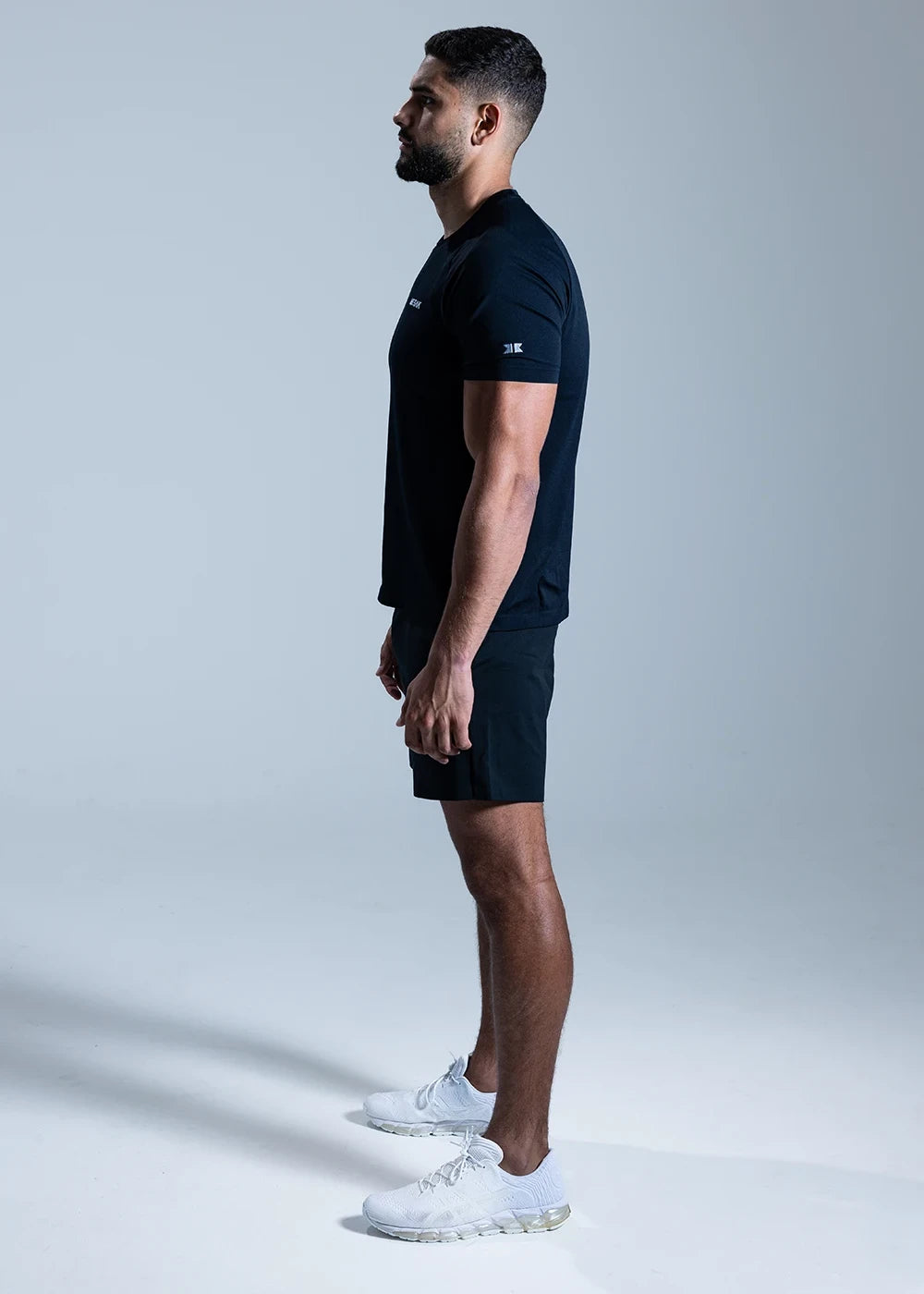 PERFORMANCE TEE