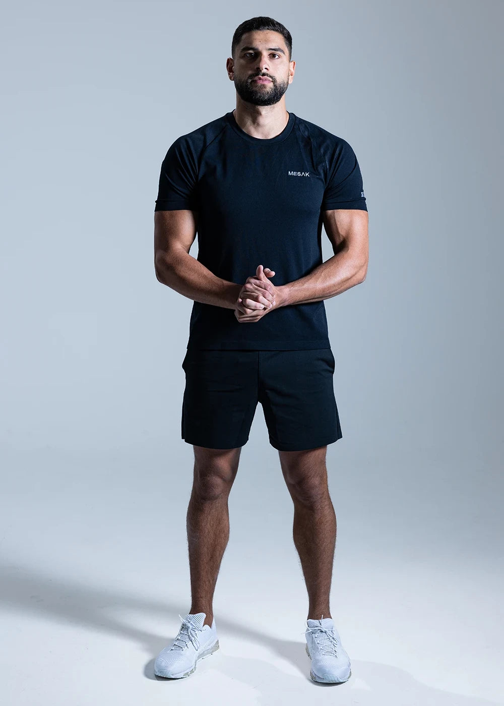 PERFORMANCE TEE