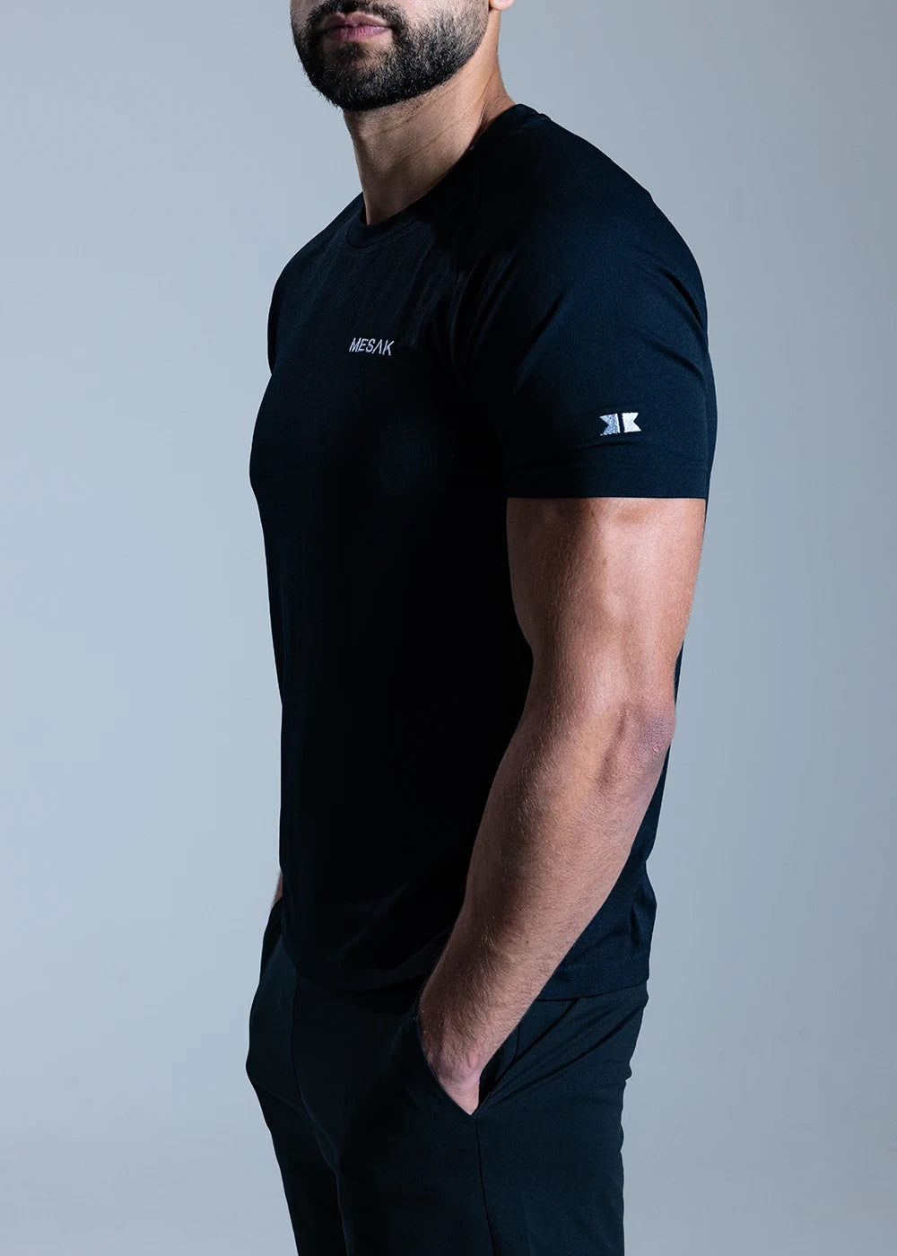 PERFORMANCE TEE